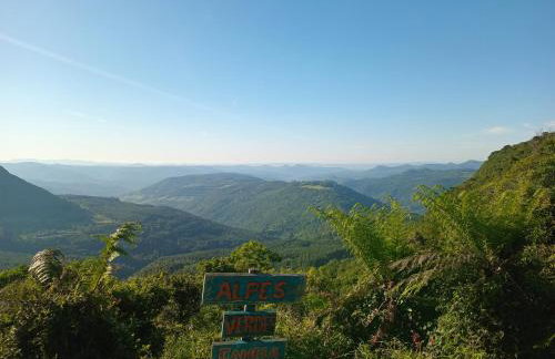 Alpes dos anjos Canela rs chalé luxo Wi-Fi SPLIT COZINHA perto do centro - Foto 24