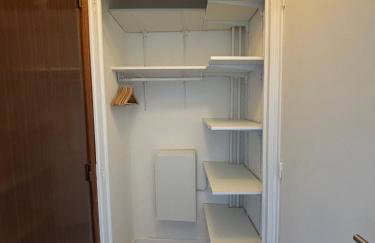 Proche Festival de Cannes - Studio avec Loggia - Gare à 5min Bus au pied de l'immeuble - Foto 5