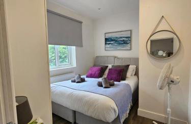 Modern 2BR in West Hendon - Parking -Easy Commute - Photo 13