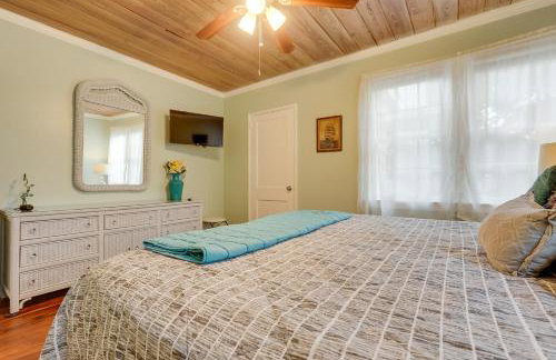 4 Mi to Jetty Park Beach! Family Home with Game Room - Foto 11