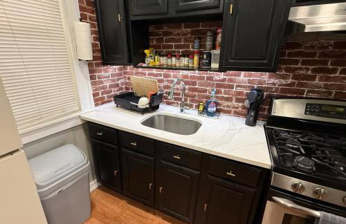 EWRBNB - Rare Find! Huge 3BR Apartment with Open Layout minutes from Newark Airport & NYC - Apartment # 2 - Foto 23