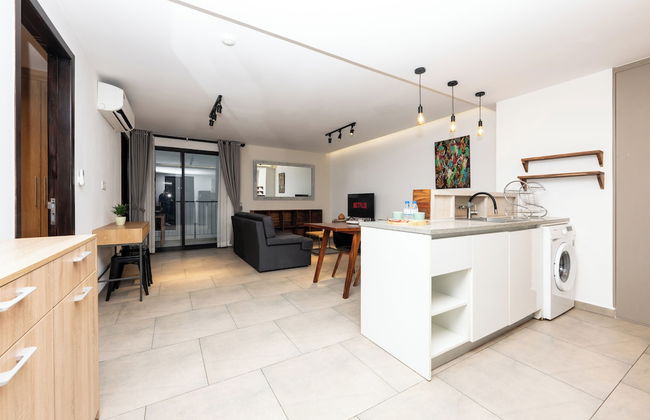 Urban Village Condo by Soben Homes - Foto 16