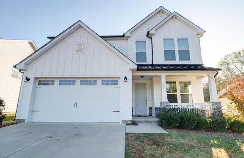 Luxury 4BR Escape - Premium Modern Comfort - Foto 3