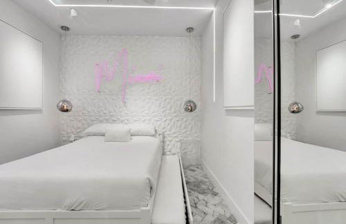 Versace Mansion Neighbor (Floor 1) Sleeps 9 - Foto 6