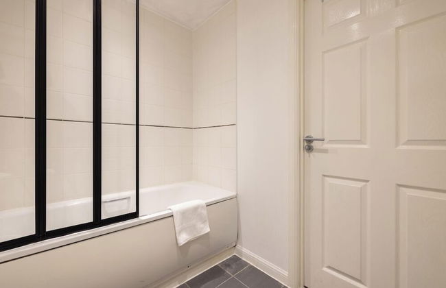 2 Bedrooms Apartment in Wembley - Foto 18