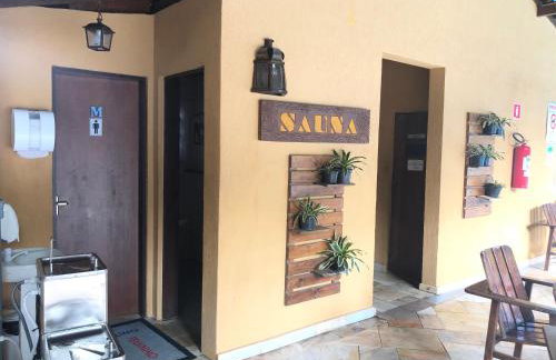 Fabuloso flat 241, Amarílis, Riviera de São Lourenço 3 Piscinas climatizadas carregador veiculo eletrico 2 quartos sendo uma suíte internet 500mb Adega, cozinha equipada completa, serviço de praia fim de semana limpeza trocas de toalhas, - Foto 49