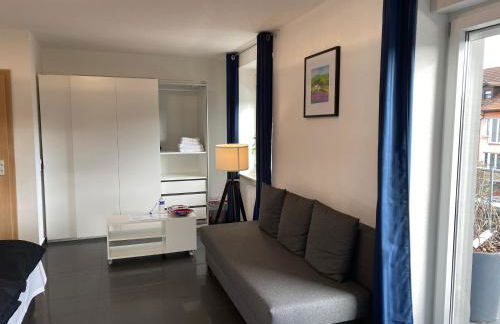 Preiswertes stilvolles Zimmer im privaten Haus mit großem schönem modernem Gemeinschaft Badenzimmer - Foto 55