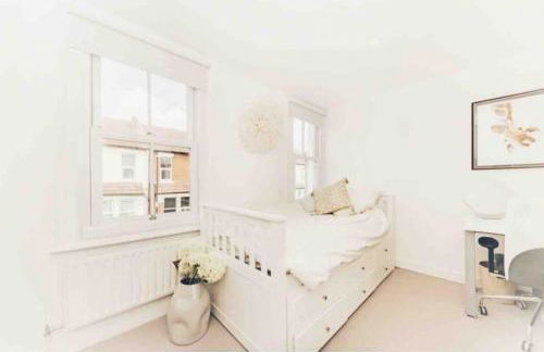 Teddington terraced cottage 3 floors, 3 bedrooms - Foto 23