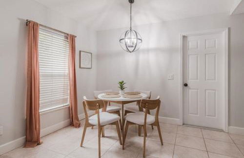 House w pool near McKee Gardens - Foto 13