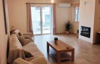 Comfortable Apartment Close to the Airport - Photo 8