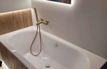 Cień Wiatru - Charzykowy Lokal z Widokiem na Jezioro - Foto 16