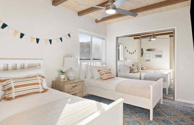 Mission Point 2 by Avantstay Mission Beach Home w/ Large Balcony Steps to Beach! - Photo 14