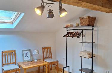 Apartma Under The Drunk Railroad - Foto 12