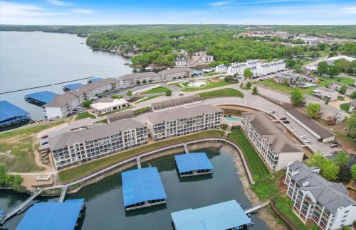 Nautical-Inspired Lakefront Unit w/ Awesome Views - Foto 70