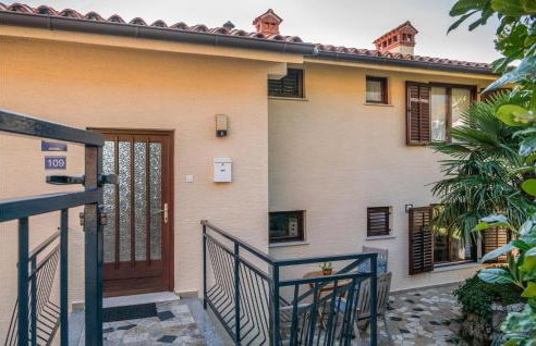 Amazing Home In Plomin With Kitchen - Foto 12