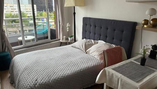 Studio sympa à Paris en métro -balcon & wifi - Foto 1