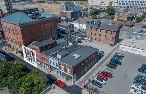 Top-Rated 1BR Near Convention Center & Parking - Foto 16