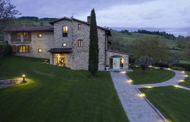 Villa in Tuscany With Pool & Panoramic Views - Photo 39