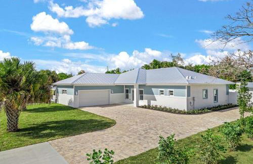 Diamond Sands Epic Mini Golf Guest House - Photo 8