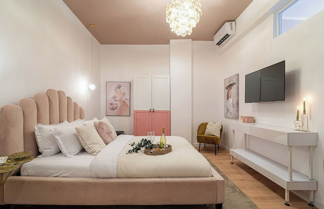 Designer 2-Bedroom Flat with Balcony & Full Amenities Steps from Piata Universitatii - Foto 17