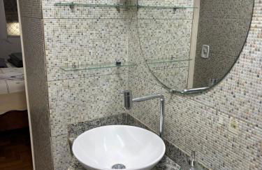 Casa confortável, excelente localização, 3 quartos e Suíte Queen - Photo 10