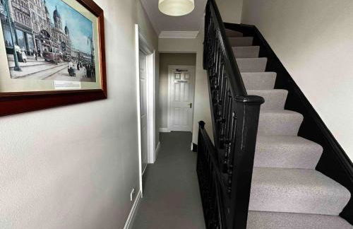 Grammar School Yard Four Bedroom Free Parking - Foto 36