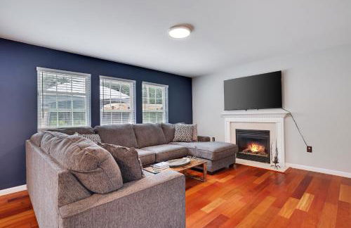 Poconos Retreat Hot Tub, Pool, Theater EV chrg & more - Foto 5