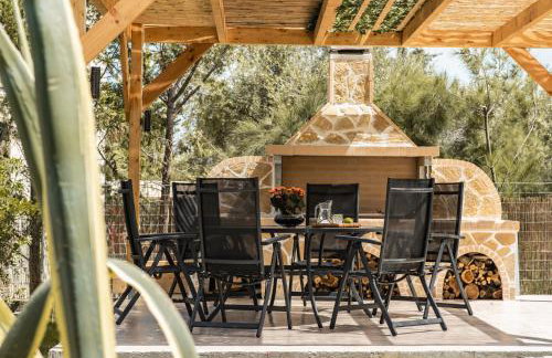 Murtini Stone Villa with Private Pool, by ZanteWize - Foto 5