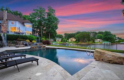 Pool • Hot Tub • Game Room • Fire Pit • Lakefront Paradise Pointe by AvantStay - Foto 114