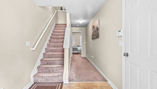 Charming MultiLevel 4 bedroom Townhouse - Foto 5