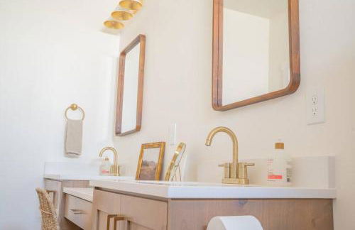 Rustic Gold Retreat - Foto 10