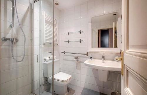 Canela Homes BARCELONA PERMANYER - Photo 59