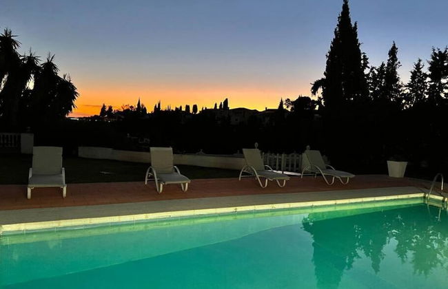 Beautiful Villa With Pool Scenic Views Sleeps 8 - Photo 4