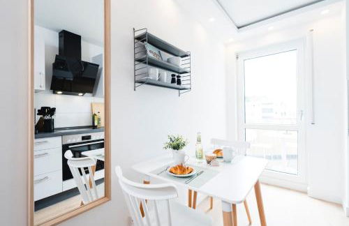 BellaBene modernes Studioapartment in zentraler Lage mit Balkon, Arbeitsplatz, Parkplatz - Foto 3