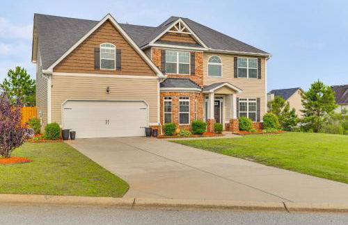 Spacious Family Home with Patio in Graniteville! - Foto 1