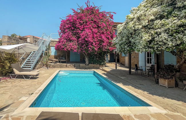 Cyprus Villages Hotel & Restaurant - Central Location - Bed & Breakfast - With Access To Pool And Stunning Views - Foto 10