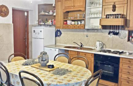 Spacious Apartment in Zlarin + terrace - Photo 2