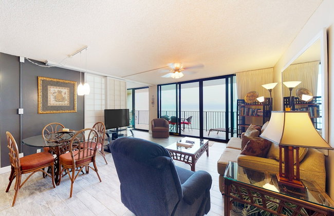 Hololani Resort - Photo 16