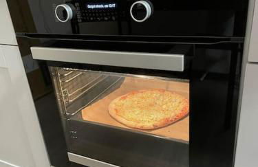 Sky Studio Apartment 1,5 Zimmer für 4 Leute Zentral 35qm S-Bahn Mercedes Benz - Foto 10