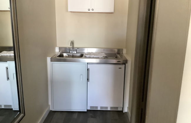 Silver Spur Vintage Inn & Suites - Photo 27