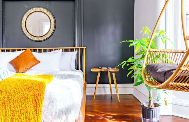 NEW Luxe Pet Friendly Free Parking Downtown - Foto 1