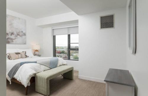 Central Penthouse Harvard MIT Spacious Gym & Work - Photo 4