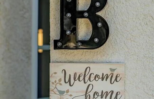 Monterey Park Retreat: Spectacular Views & Comfort - Foto 37