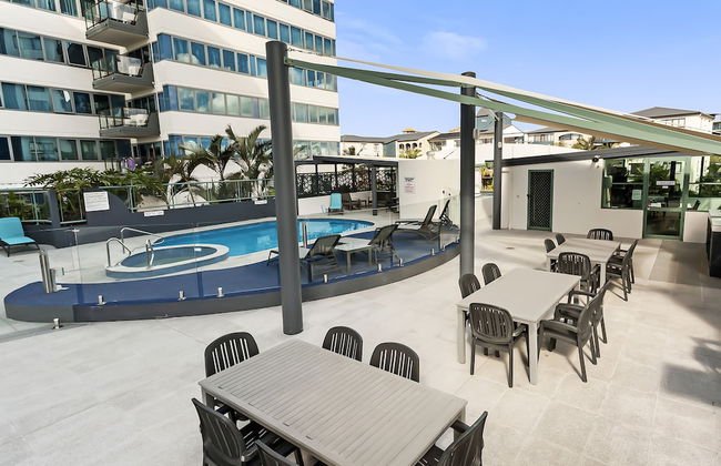 Key Largo Apartments - Photo 1