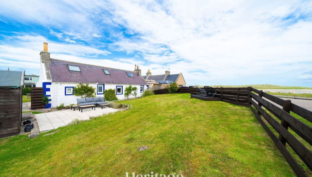 Beach Cottage, Pet & Family Friendly Stay in Moray - Foto 2, Zimmer