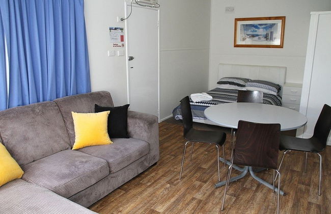 Port Lincoln Caravan Park - Photo 17