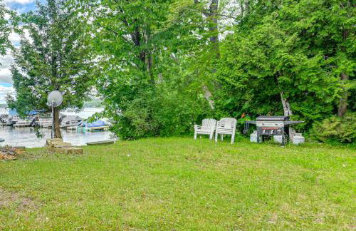 Glamping Getaway at Lake Carmi Cabin! - Foto 21