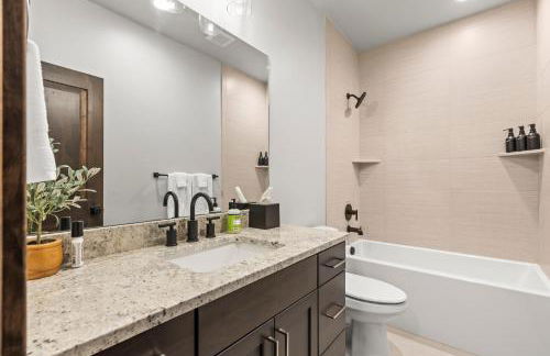 Spacious 4-Bedroom Townhome Black Rock - Foto 16