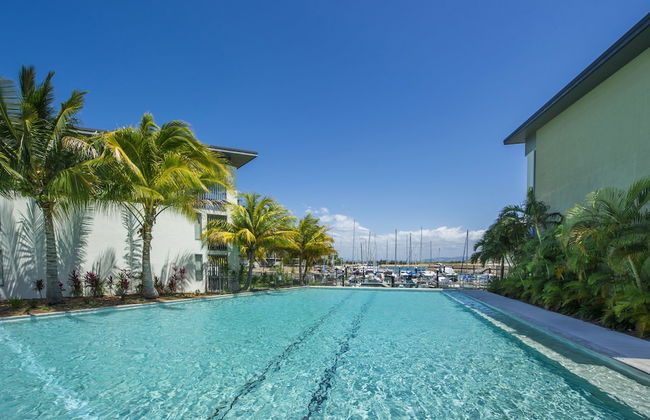 Blue on Blue Apartment 813 - Photo 15