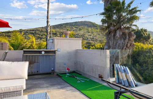 Oceanview Luxe Retreat with Rooftop - Foto 31